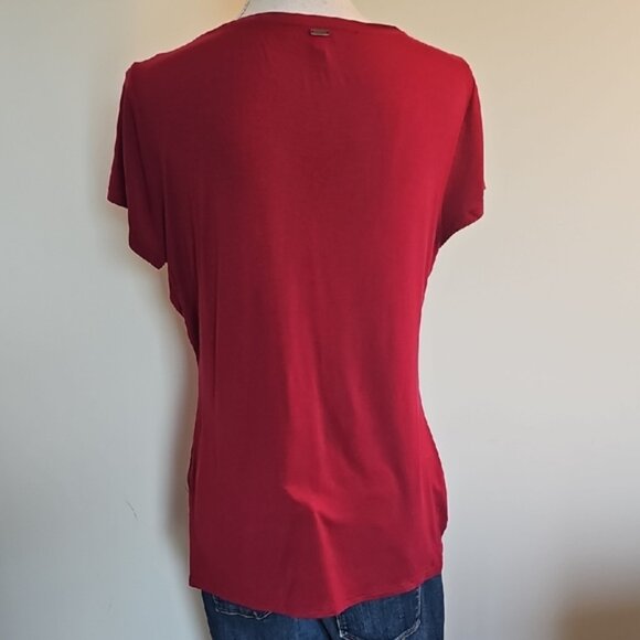 White House Black Market CRANBERRY V-Neck Short Sleeve Top - Picture 3 of 4